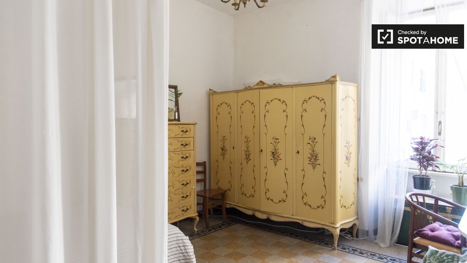 Double room Rome, 3 beds — photo 4
