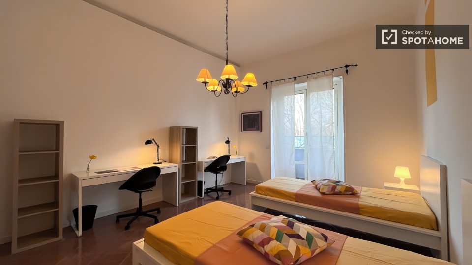 Double room Milan, 5 beds — photo 1