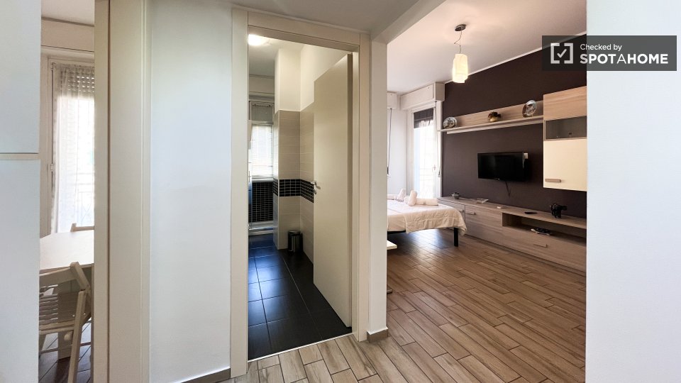 Apartment Milan, 1 bed, 32m² — photo 2