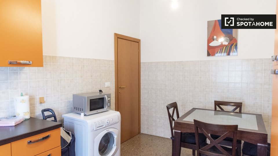 Double room Rome, 2 beds, 120m² — photo 16