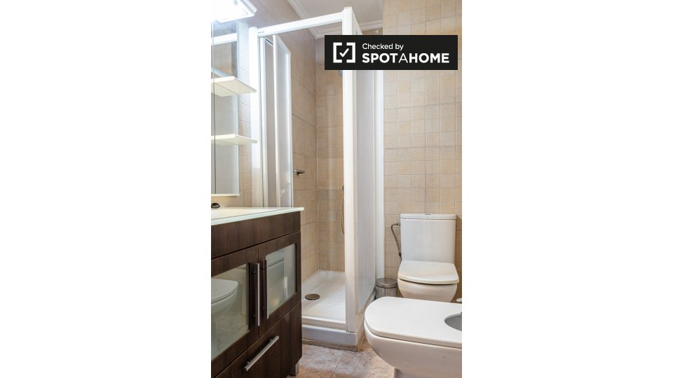 Double room Valencia, 4 beds, 110m² — photo 10