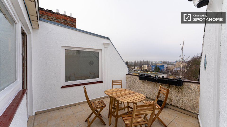Double room Berlin, 8 beds, 146m² — photo 8