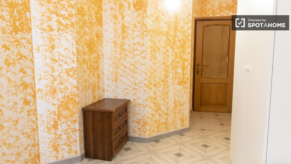 Double room Rome, 4 beds, 105m² — photo 10