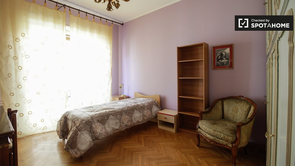 Double room Turin, 2 beds, 75m² — photo 1
