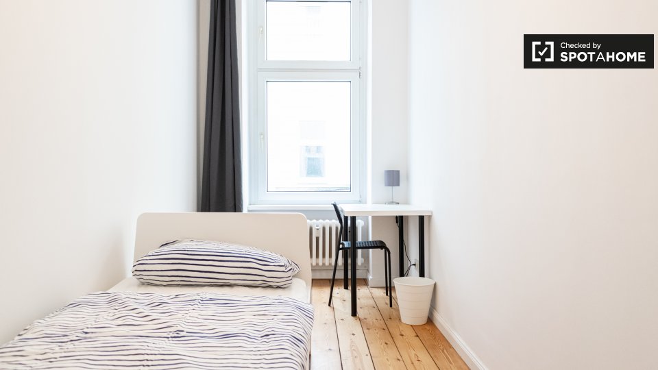 Double room Berlin, 4 beds, 68m² — photo 20