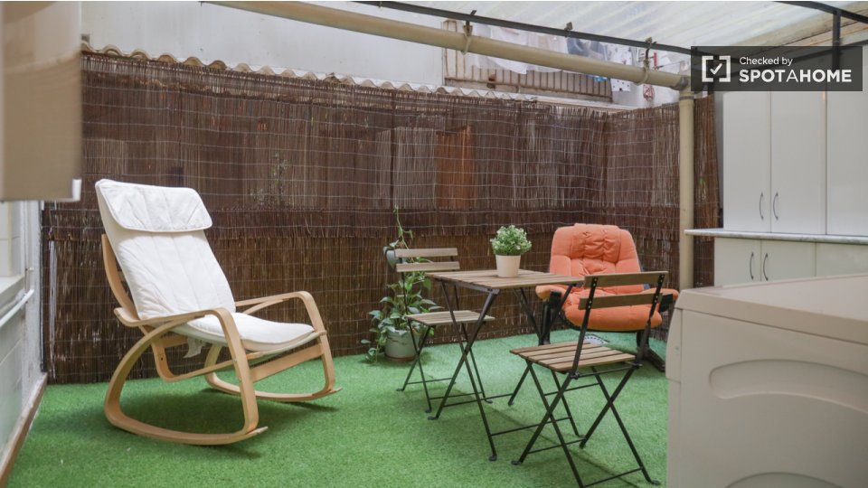 Double room Alcala_De_Henares, 4 beds — photo 20