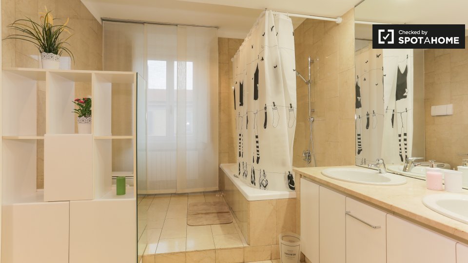 Double room Milan, 6 beds, 160m² — photo 24