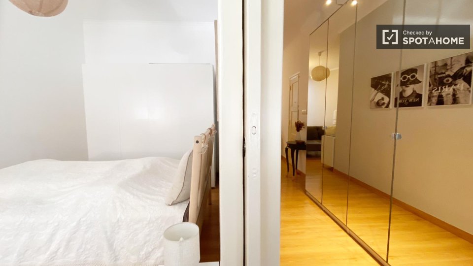 Double room Lisbon, 2 beds, 80m² — photo 38