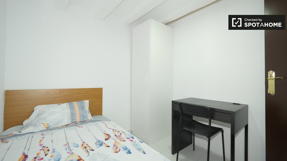 Habitación en piso compartido en alquiler en El Raval