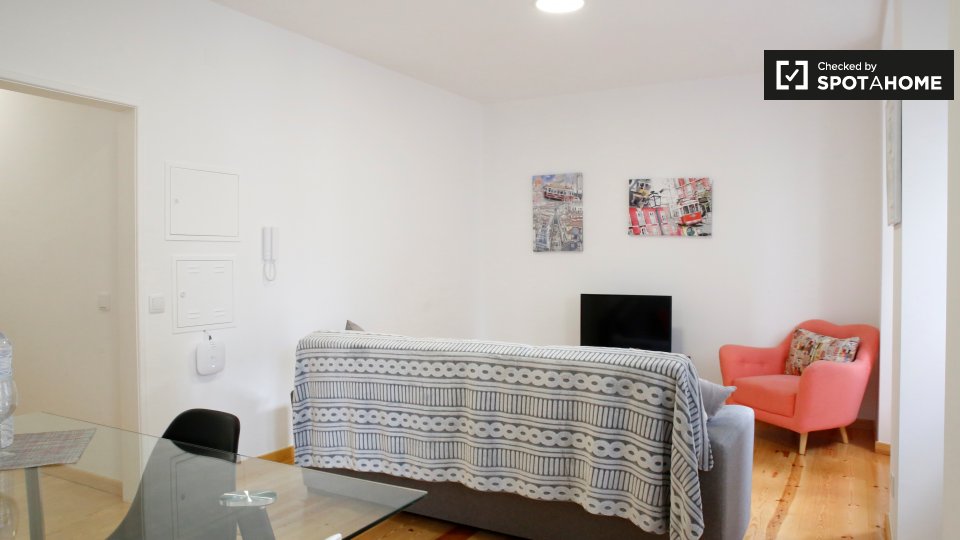 Apartment Lisbon, 2 beds — photo 2