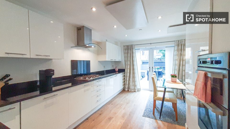 Apartment London, 3 beds, 110m² — photo 9
