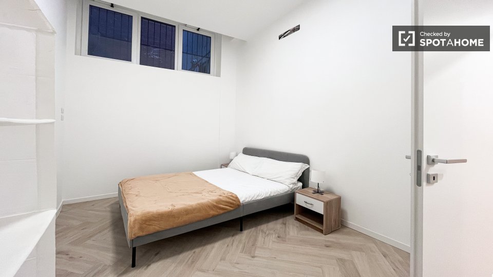 Double room Milan, 2 beds, 70m² — photo 22