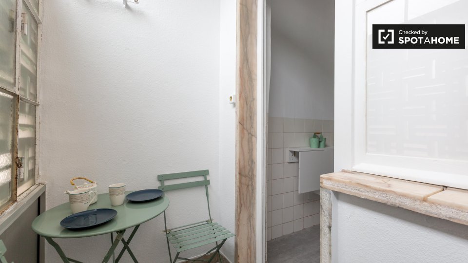 Apartment Lisbon, 1 bed — photo 6