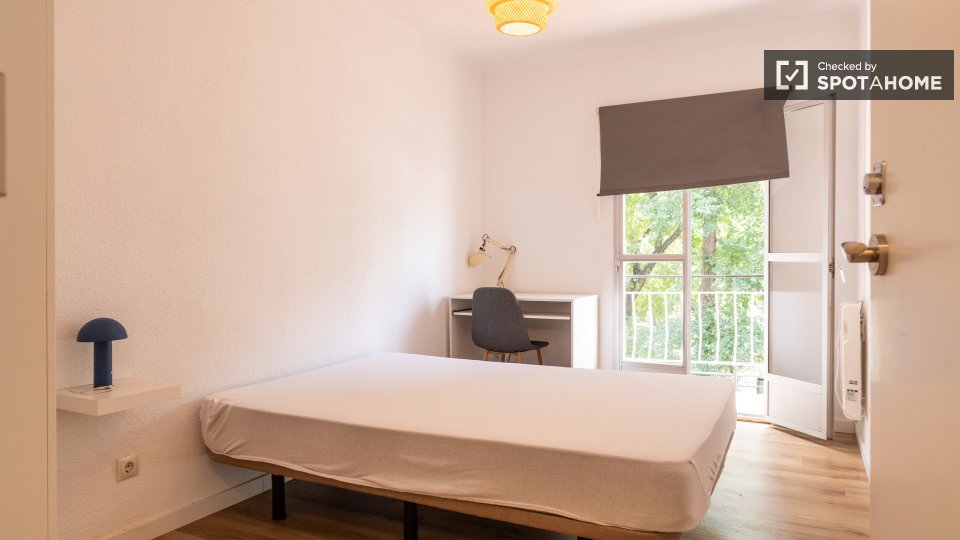 Double room Madrid, 4 beds — photo 34