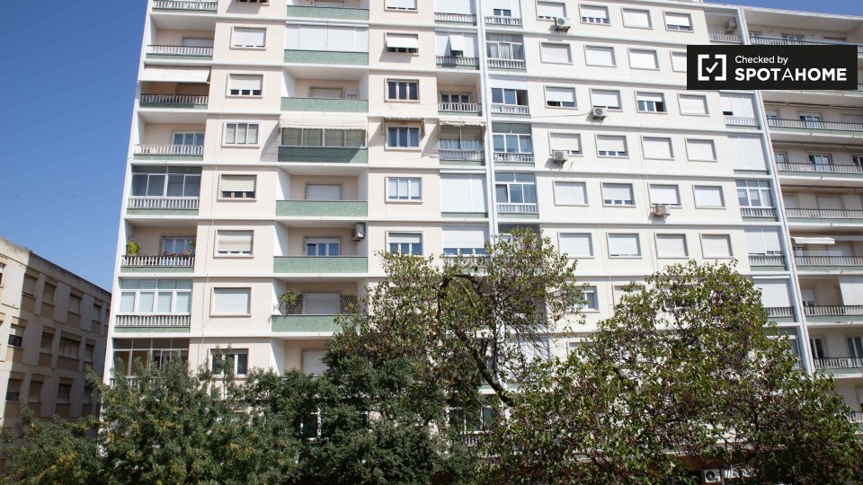 Apartment mono Lisbon, 35m² — photo 10