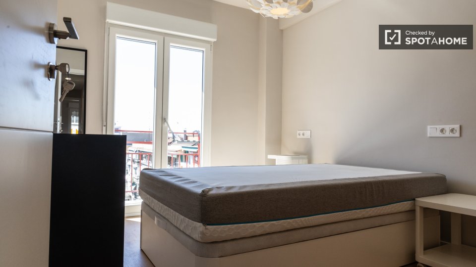 Double room Madrid, 4 beds — photo 4