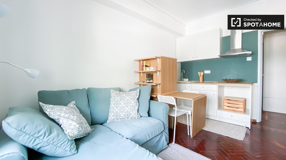 Double room Lisbon, 4 beds, 120m² — photo 5