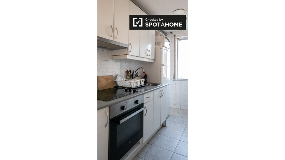 Double room Madrid, 4 beds, 70m² — photo 8