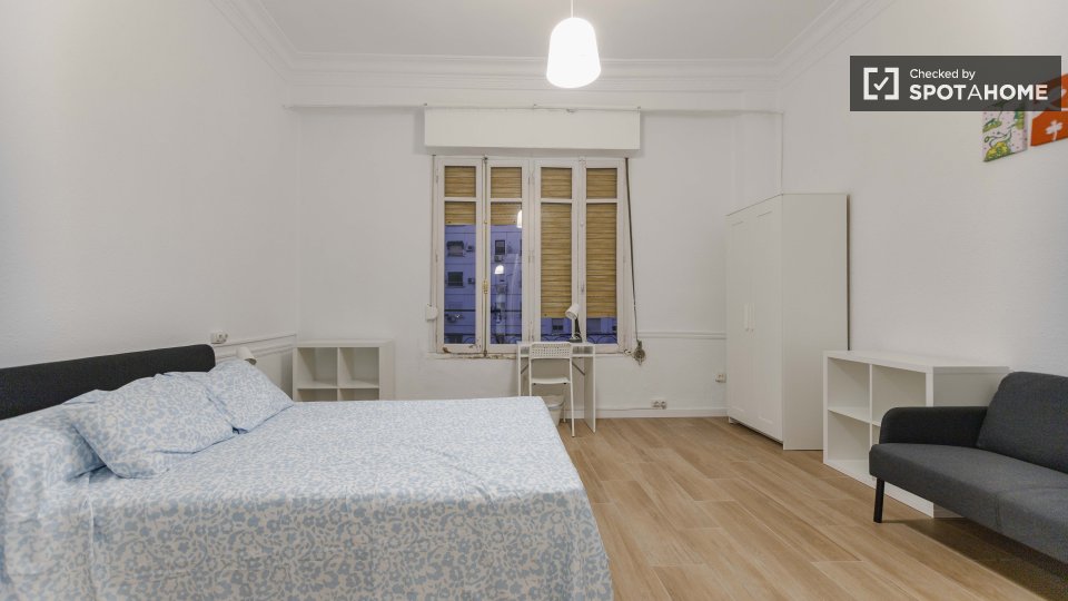 Double room Valencia, 8 beds — photo 13