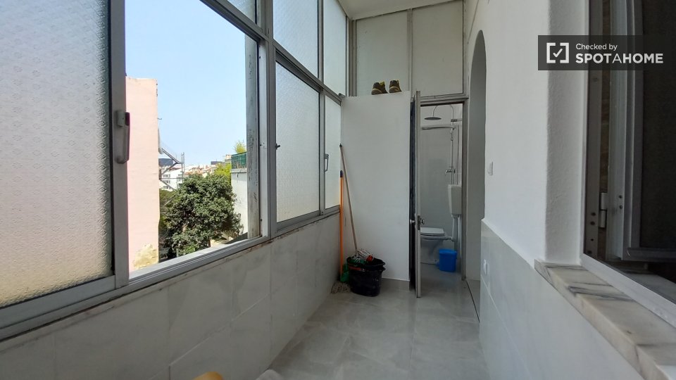 Apartment Lisbon, 3 beds, 220m² — photo 12