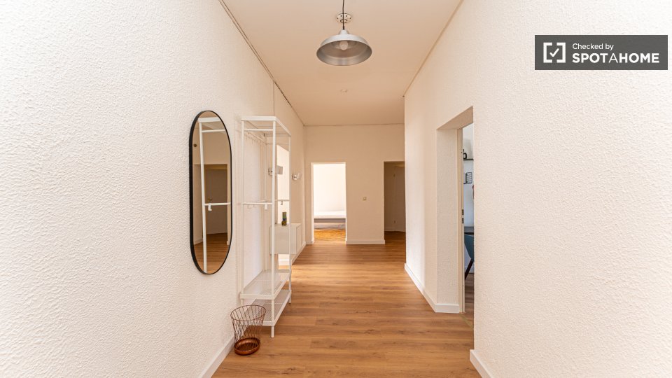 Double room Berlin, 5 beds, 166m² — photo 14
