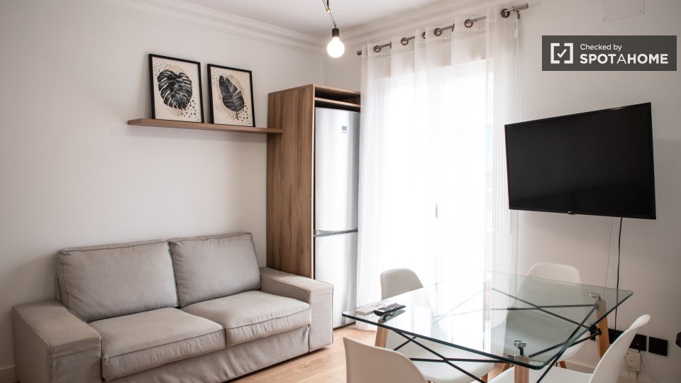 Apartment Madrid, 2 beds, 60m² — photo 11