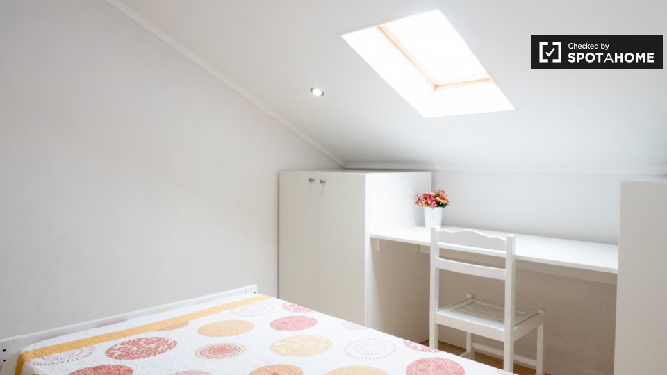 Double room Lisbon, 6 beds, 140m² — photo 4