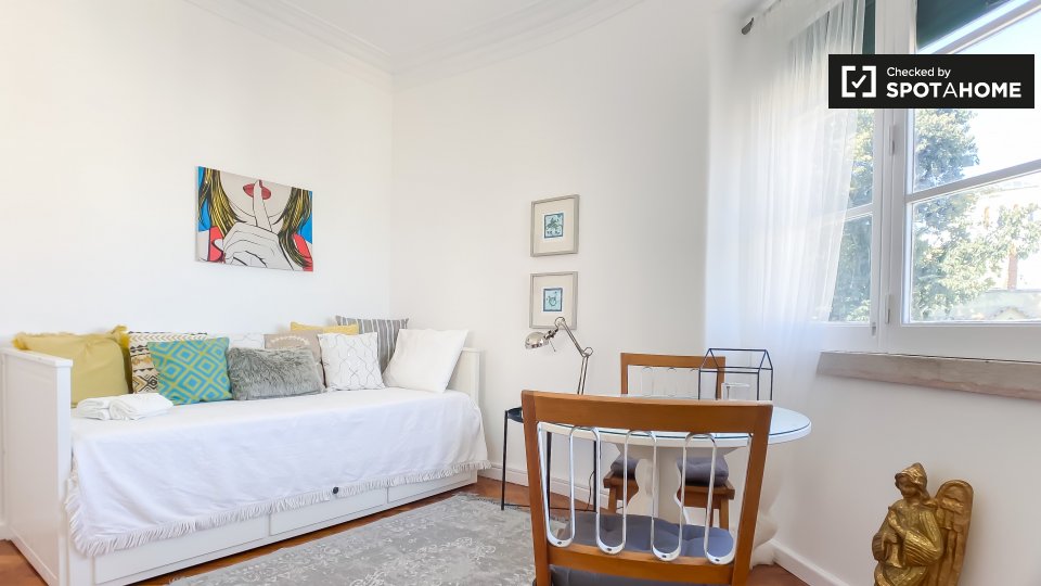 Double room Lisbon, 6 beds, 120m² — photo 2