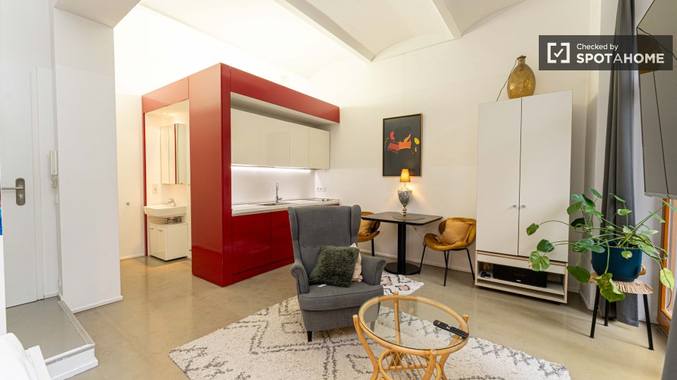 Apartment Berlin, 1 bed, 39m² — photo 3