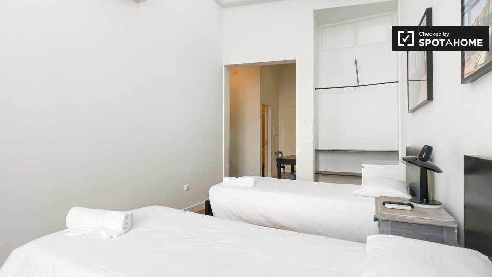 Apartment Lisbon, 1 bed — photo 4