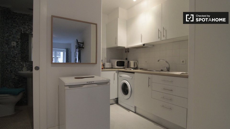 Apartment mono Lisbon, 35m² — photo 11