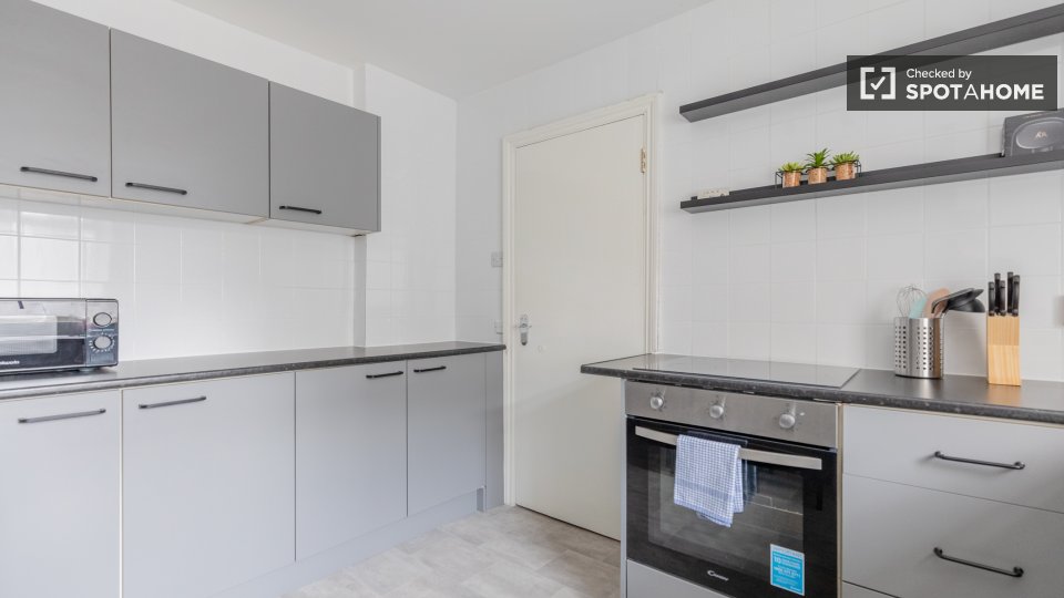 Apartment London, 2 beds — photo 8