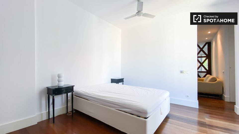 Apartment Lisbon, 1 bed — photo 9