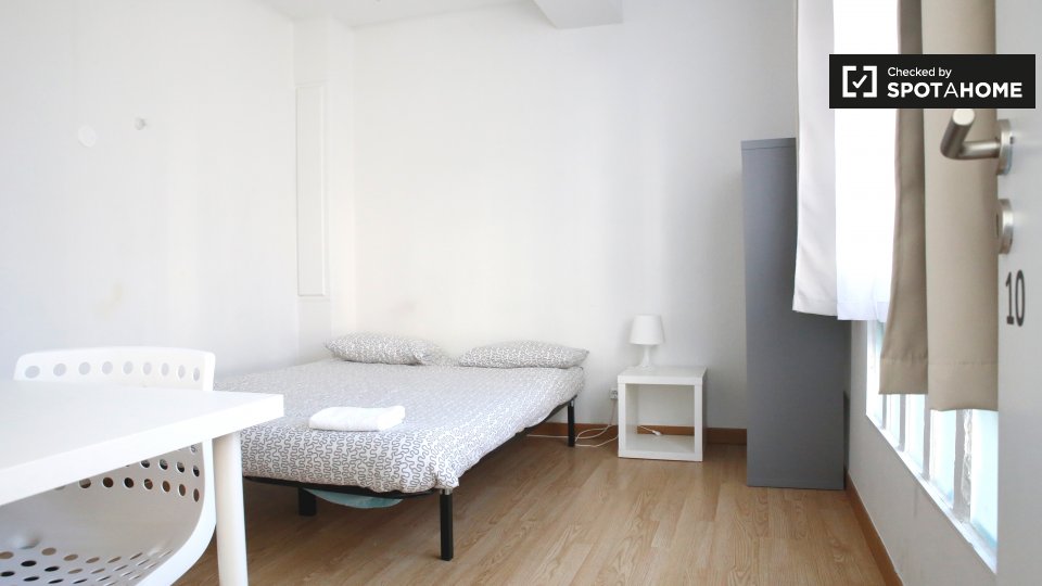 Double room Lisbon, 10 beds — photo 1