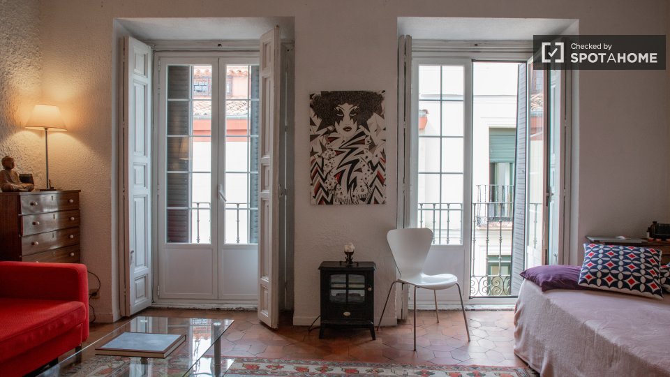 Double room Madrid, 3 beds, 125m² — photo 3