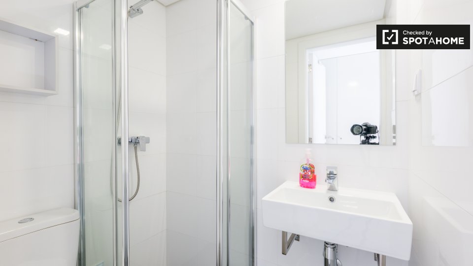 Apartment Lisbon, 1 bed, 14m² — photo 5