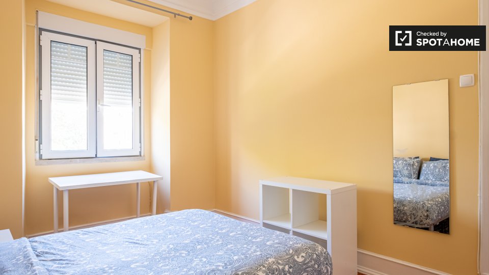 Double room Lisbon, 6 beds — photo 2