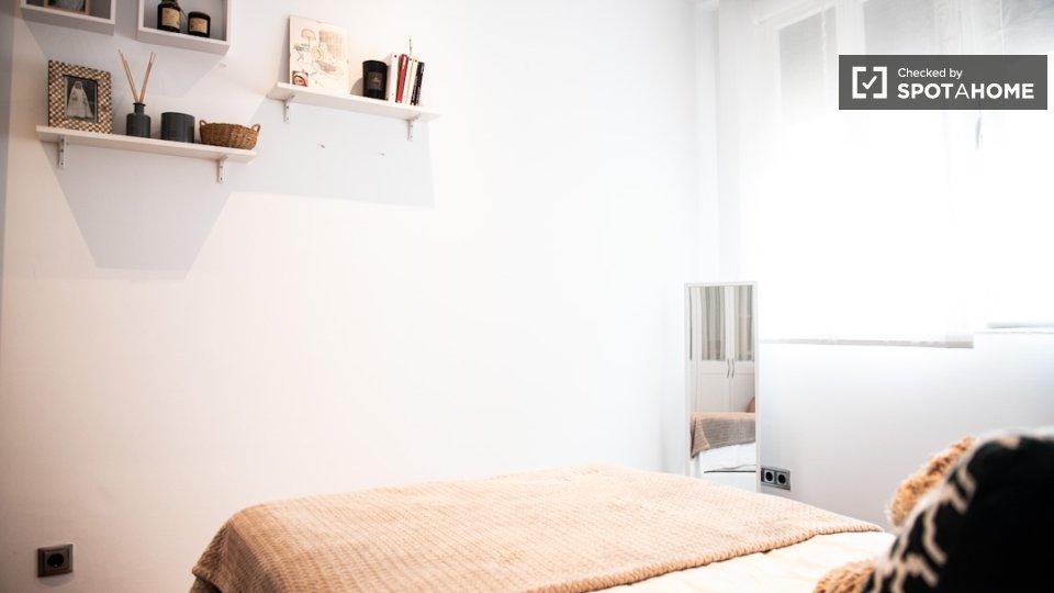 Double room Madrid, 4 beds, 152m² — photo 4