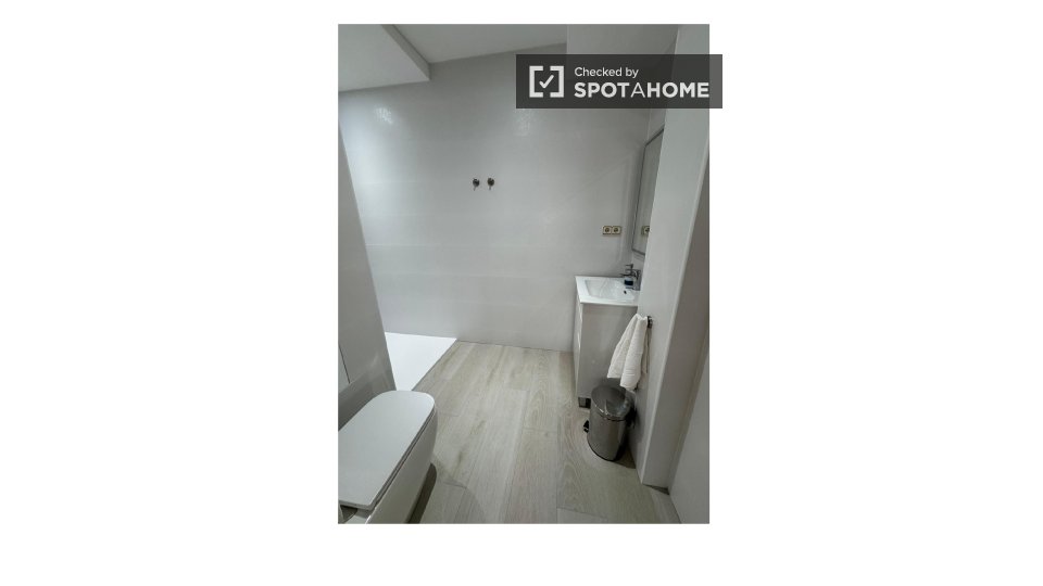 Apartment Madrid, 2 beds, 90m² — photo 25