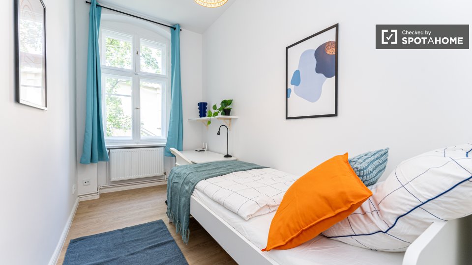 Double room Berlin, 2 beds, 36m² — photo 14