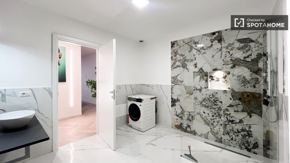 Double room Milan, 2 beds, 70m² — photo 18