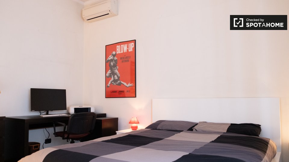 Double room Rome, 2 beds, 100m² — photo 1