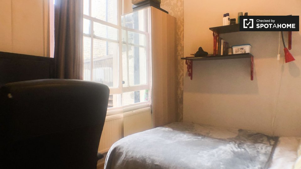 Double room London, 4 beds — photo 1