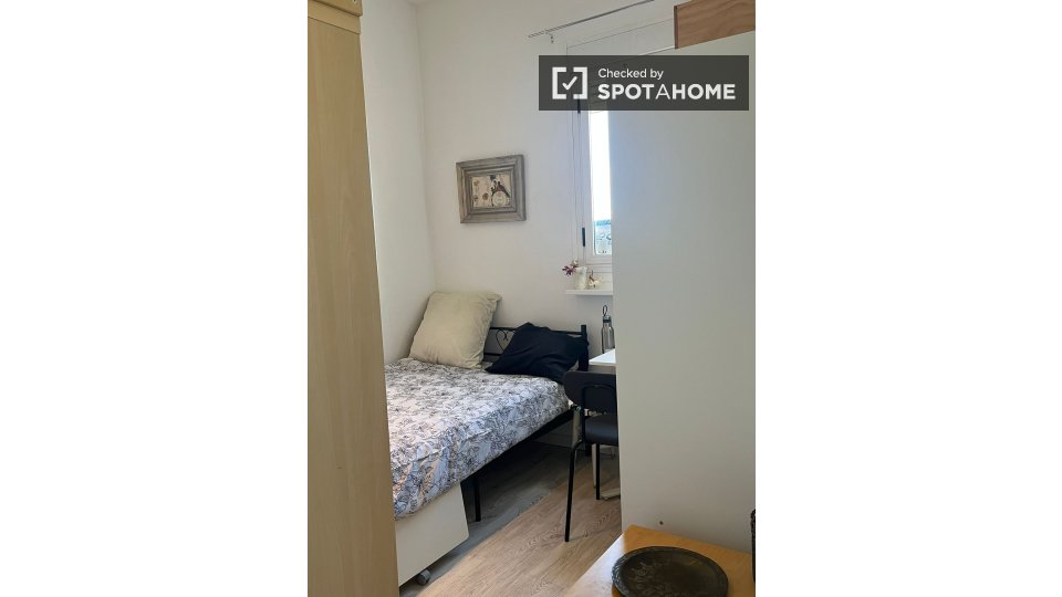 Double room Madrid, 4 beds — photo 14