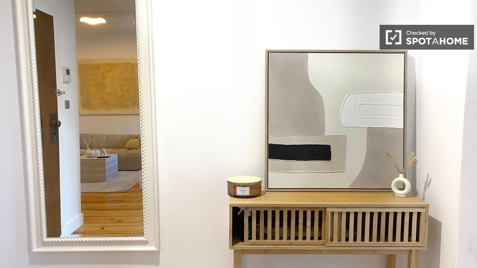 Apartment Lisbon, 2 beds — photo 63