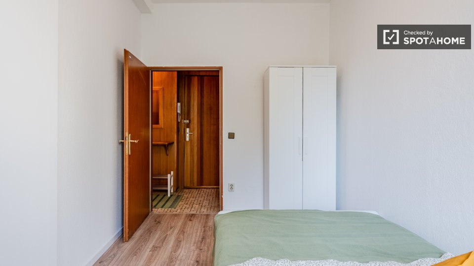 Double room Berlin, 5 beds, 86m² — photo 1