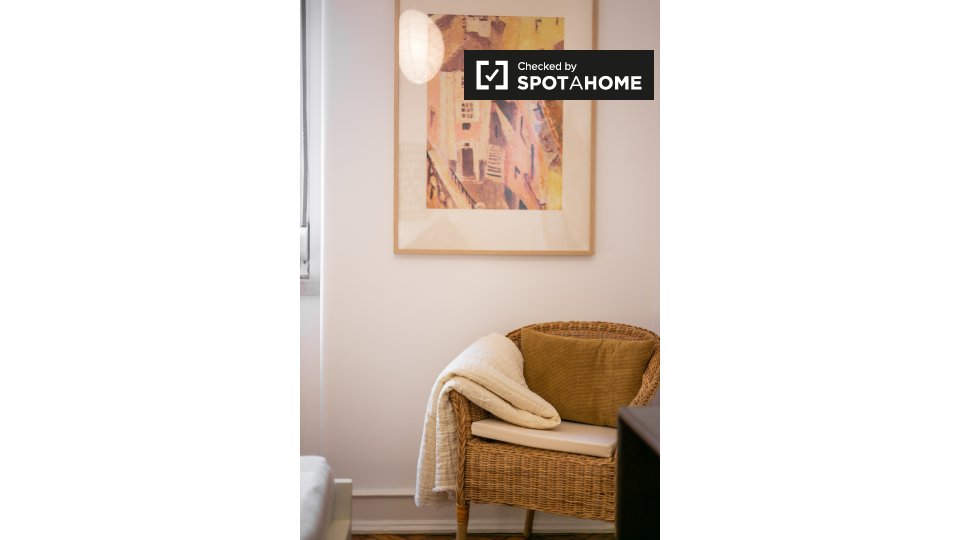 Double room Lisbon, 4 beds — photo 10
