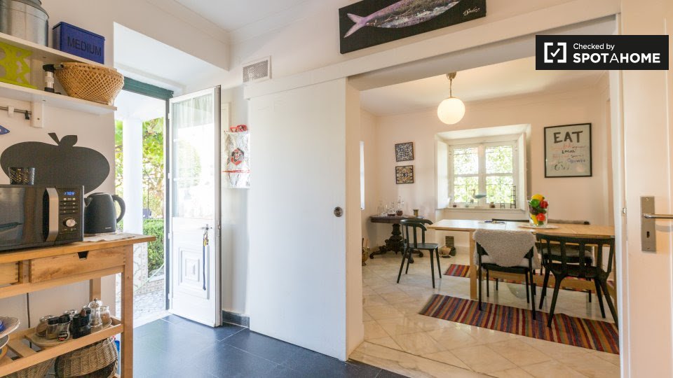 Double room Lisbon, 4 beds, 180m² — photo 18