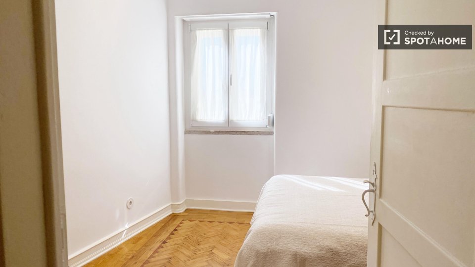 Apartment Lisbon, 1 bed — photo 11