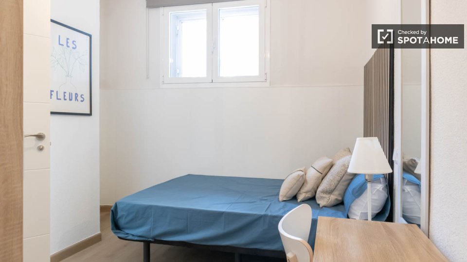 Double room Madrid, 7 beds — photo 14